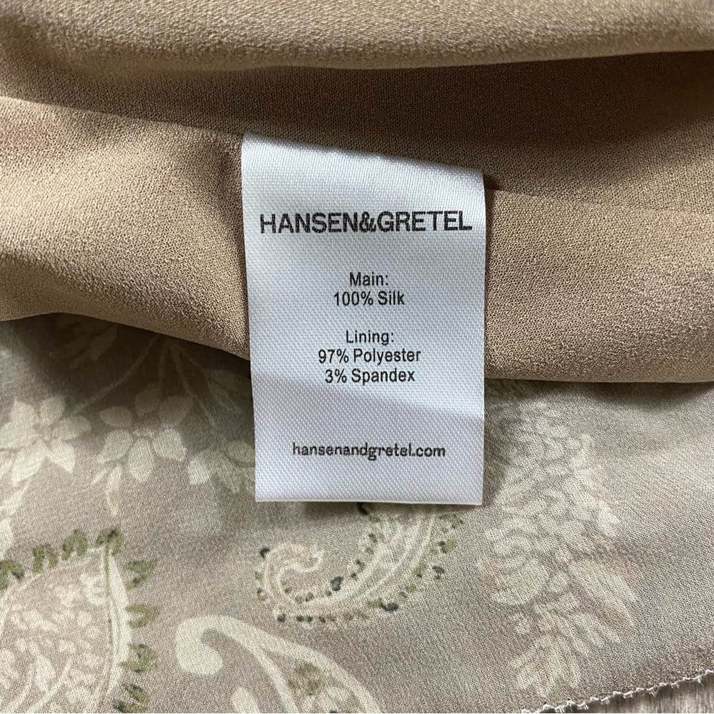 COPY - HANSEN&GRETEL Adorable paisley dress on or of shoulder puff sleeve. - Picture 12 of 14